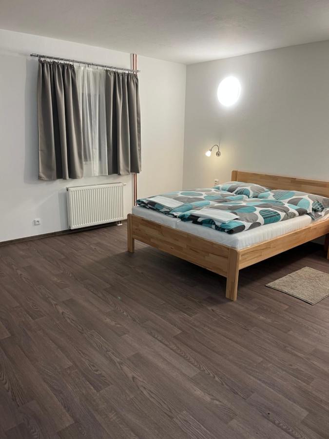 Pension Kadlcuv Mlyn Брно Екстер'єр фото