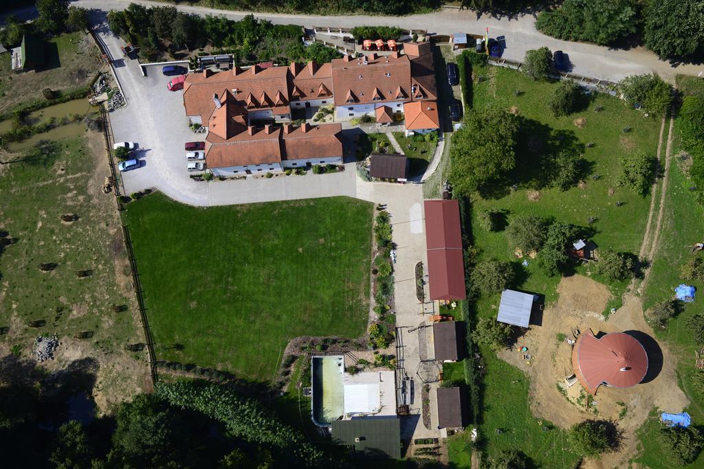 Pension Kadlcuv Mlyn Брно Екстер'єр фото
