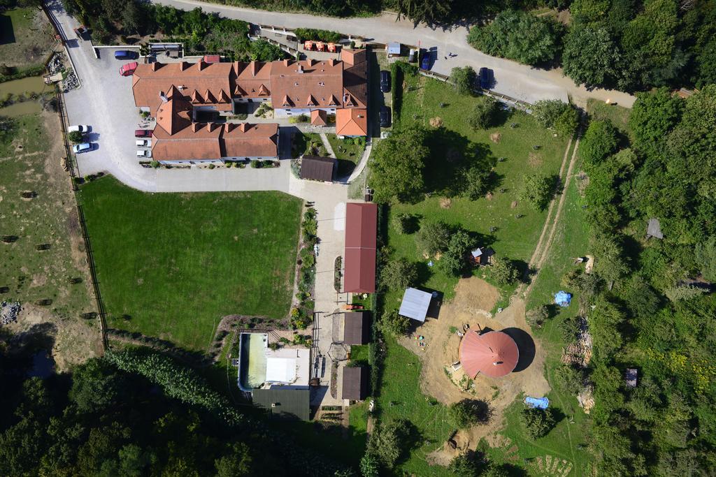 Pension Kadlcuv Mlyn Брно Екстер'єр фото