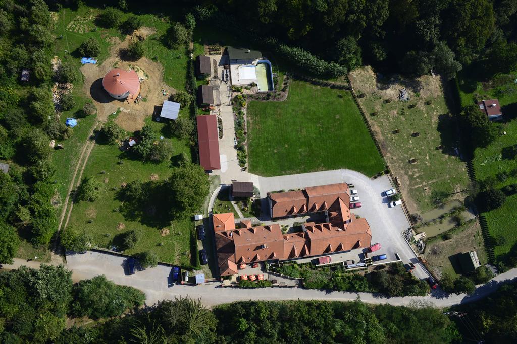 Pension Kadlcuv Mlyn Брно Екстер'єр фото