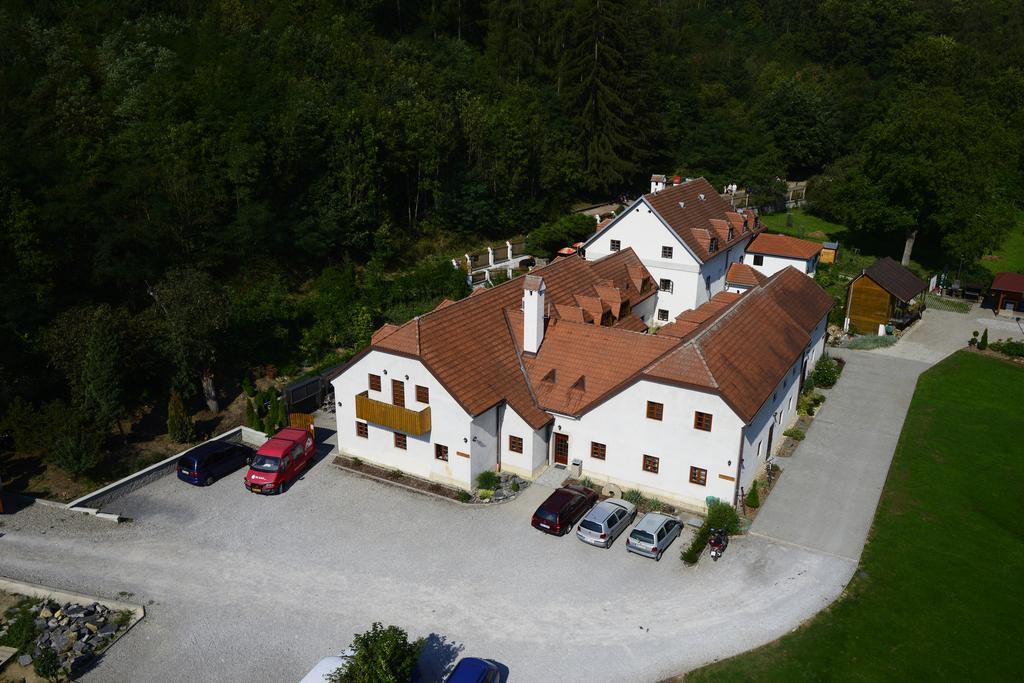 Pension Kadlcuv Mlyn Брно Екстер'єр фото